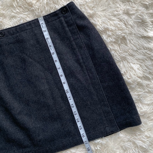 Gap Front Wrap Wool Skirt, size 4 - Picture 5 of 6
